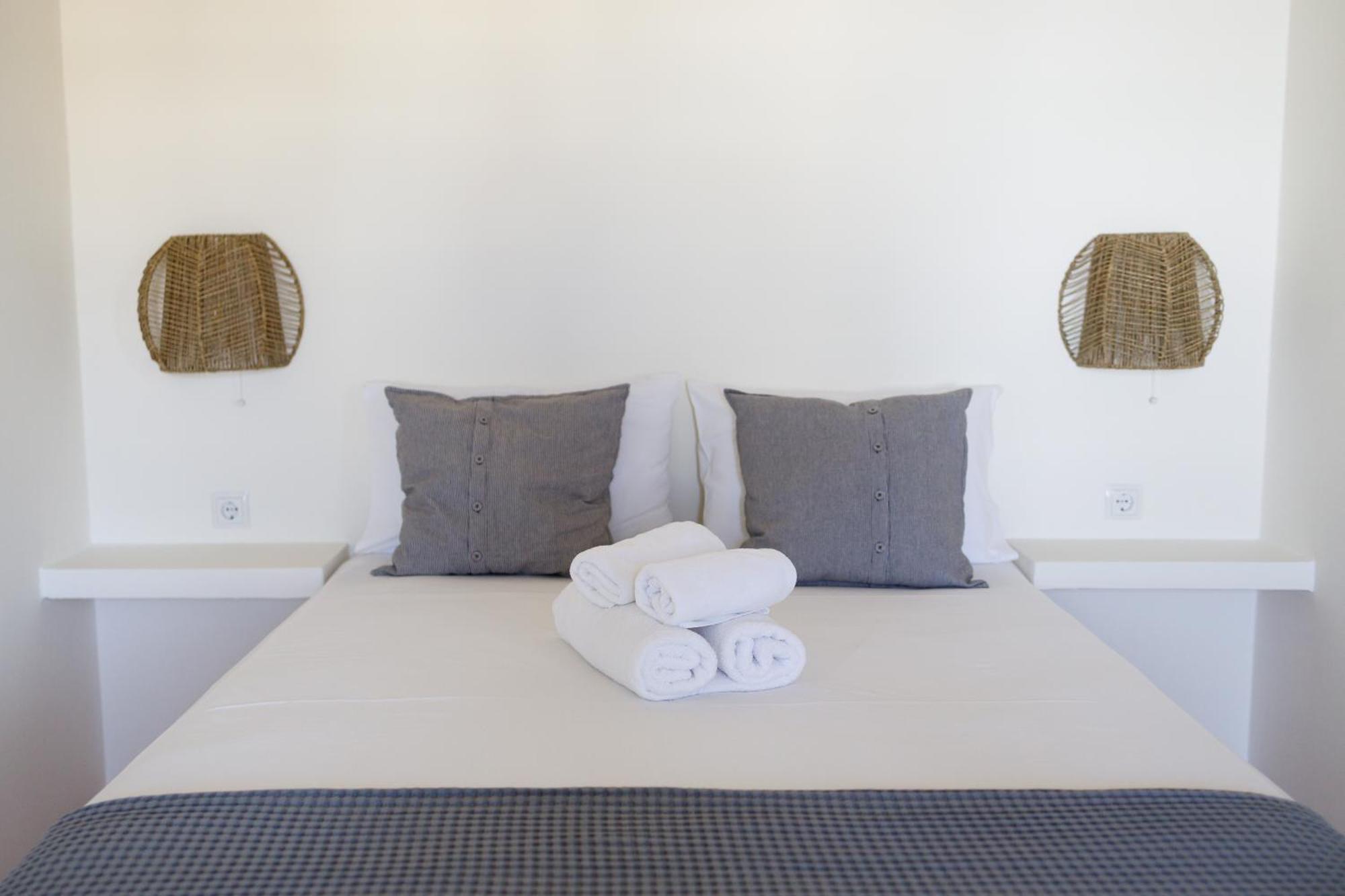 Aparthotel Ligaries Kini Esterno foto
