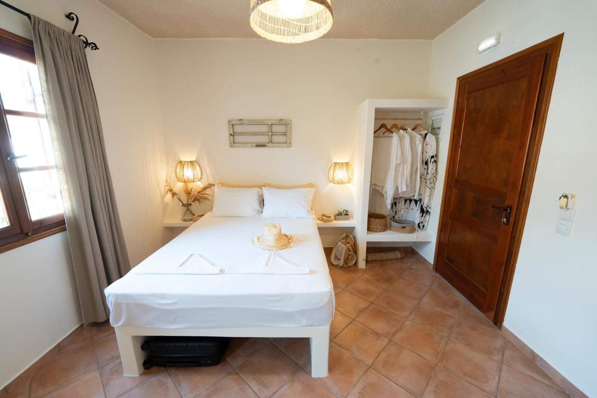 Aparthotel Ligaries Kini Esterno foto