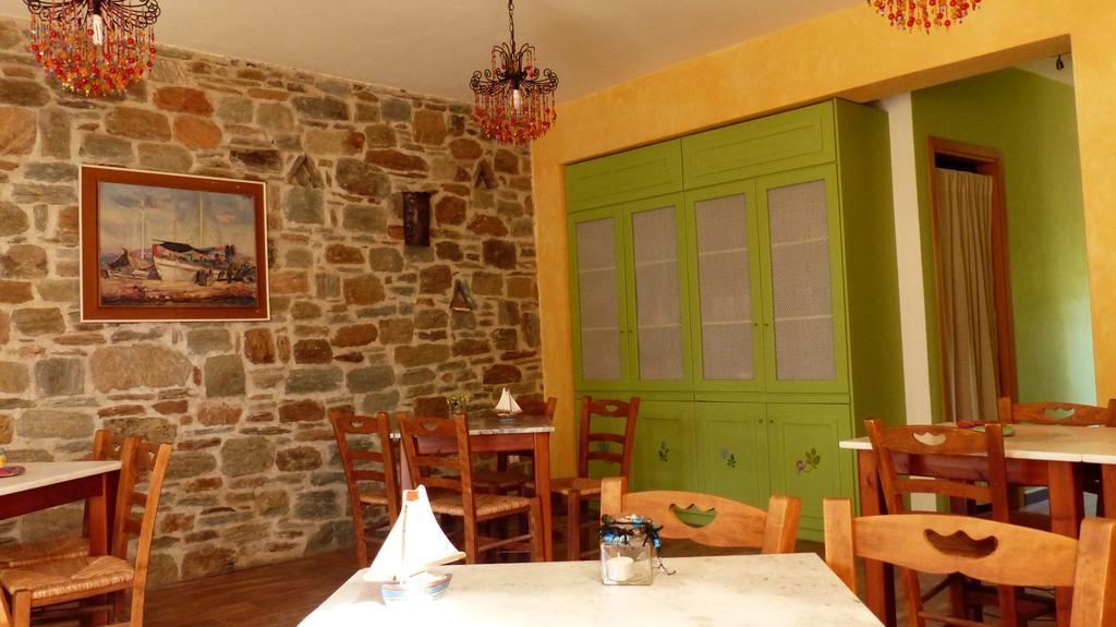 Aparthotel Ligaries Kini Esterno foto